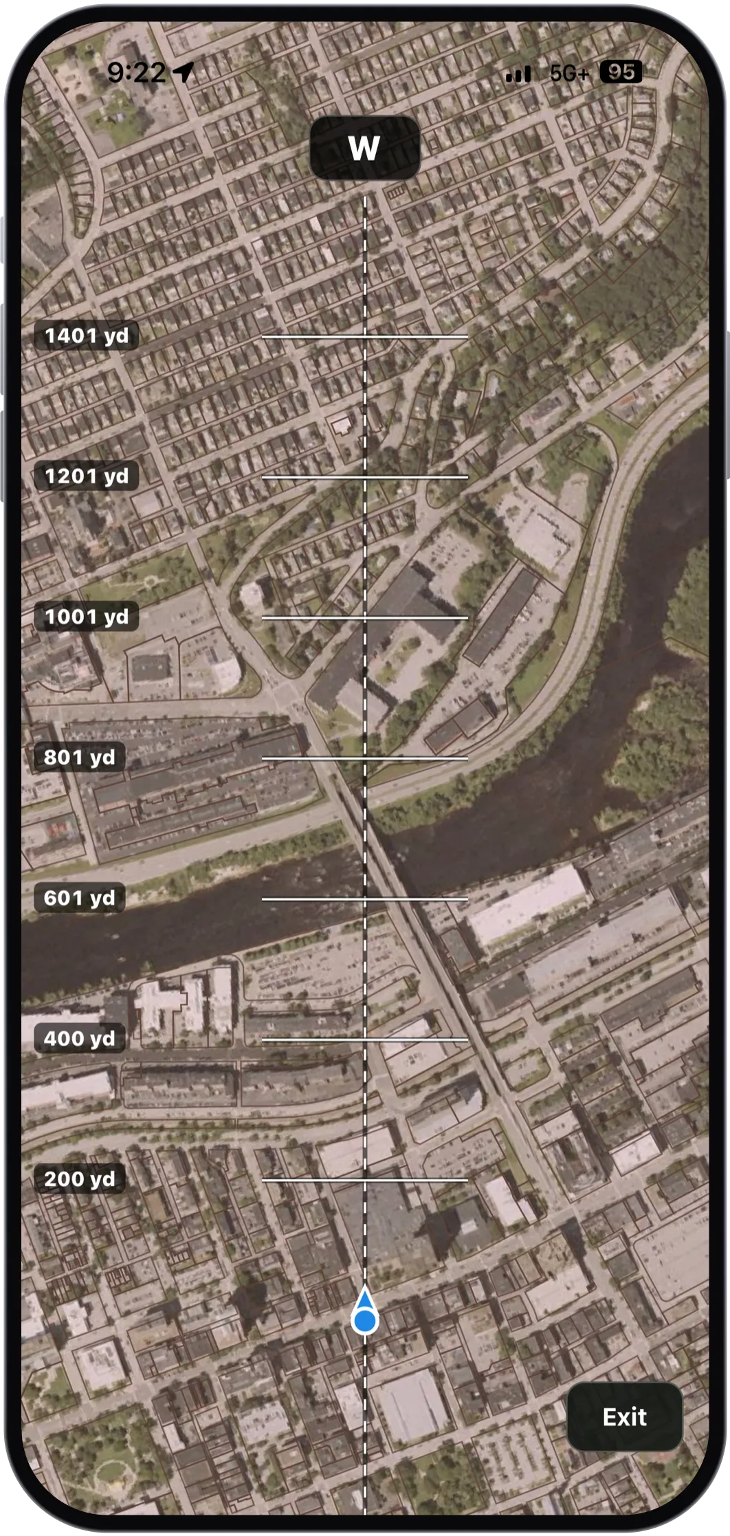 Rangefinder mode on aerial imagery: a dashed line running away from the blue GPS dot with range lines labelled 200, 400, 601, 801, 1001, 1201 and 1401 yards, and a W compass pill at the top.